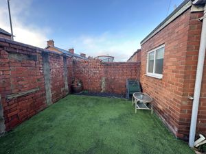 Photo 16- click for photo gallery